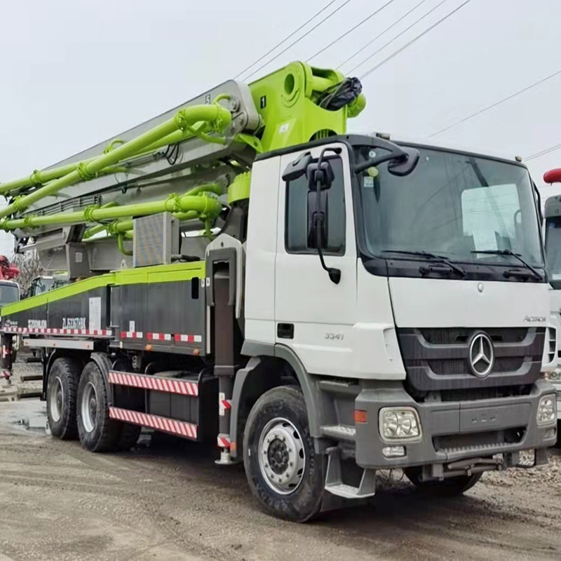 China Zoomlion Used Benz Chassis 47m Small Duty Truck Mounted Concrete Pump Truck Price for sale
